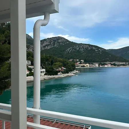 Διαμέρισμα Bebic *