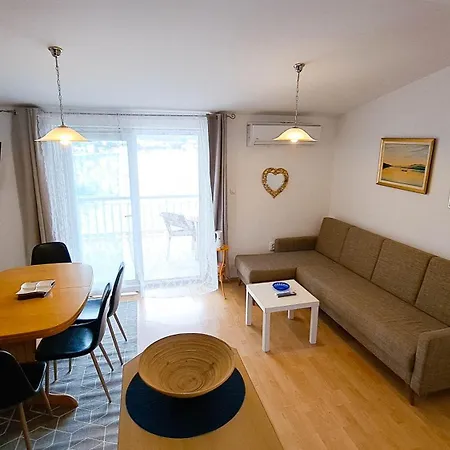 Bebic Apartament *