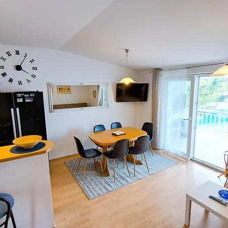 Bebic Apartament *